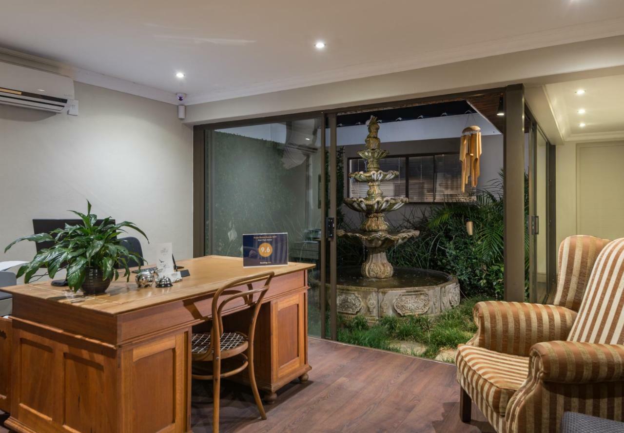 River Place Manor Upington Exterior photo